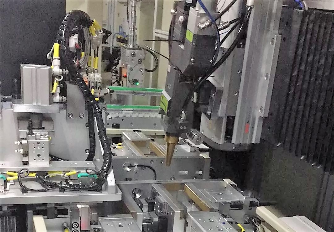 直線電機模組在激光頂蓋焊接設(shè)備的應用案例